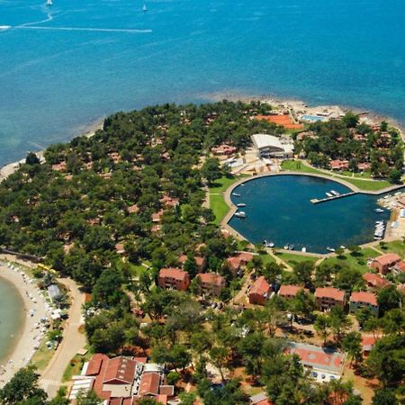 Amalia Apartment Umag Exterior photo