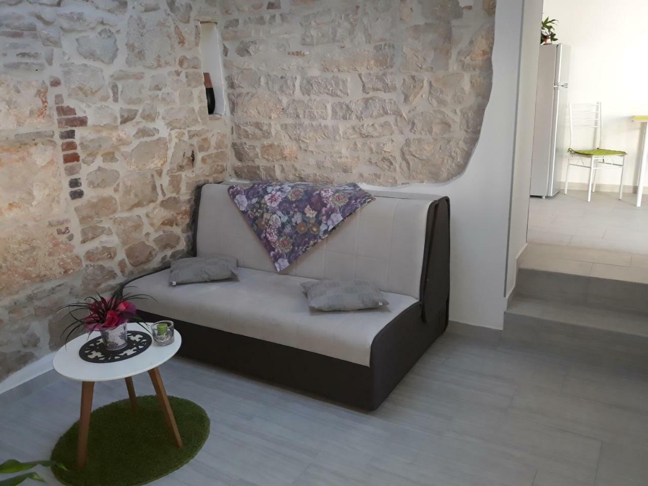Amalia Apartment Umag Exterior photo